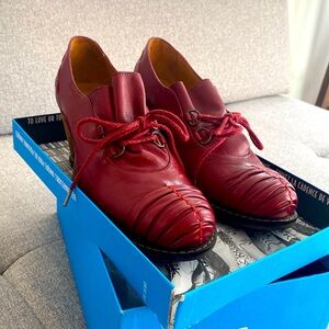 The pop of red you need!